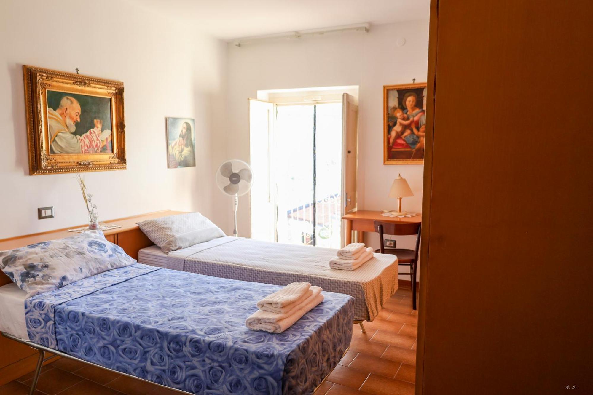 Hostel San Mercurio Toro Luaran gambar